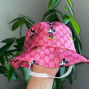 Gucci bucket hat